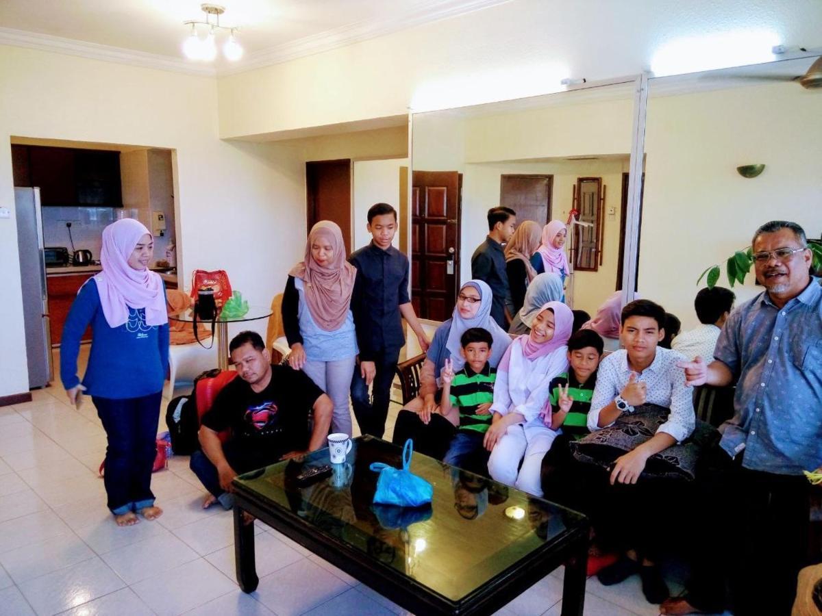 Airbnb @ Batu Ferringhi Beach Esterno foto