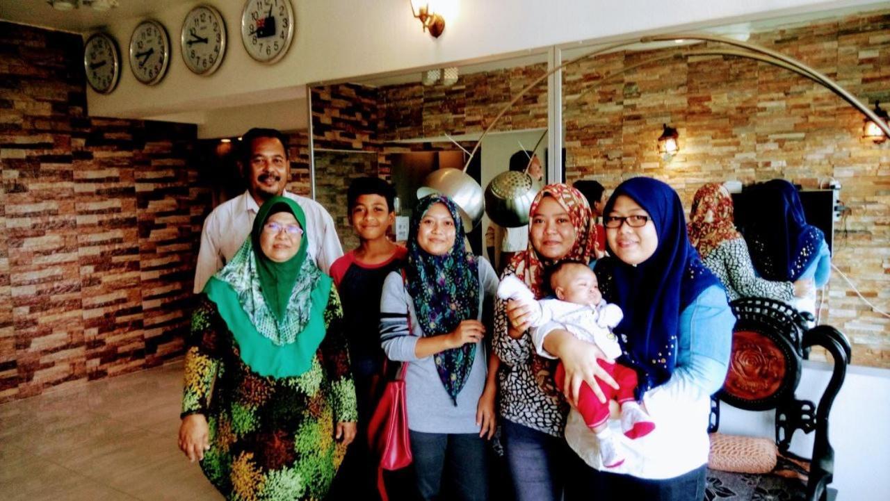 Airbnb @ Batu Ferringhi Beach Esterno foto
