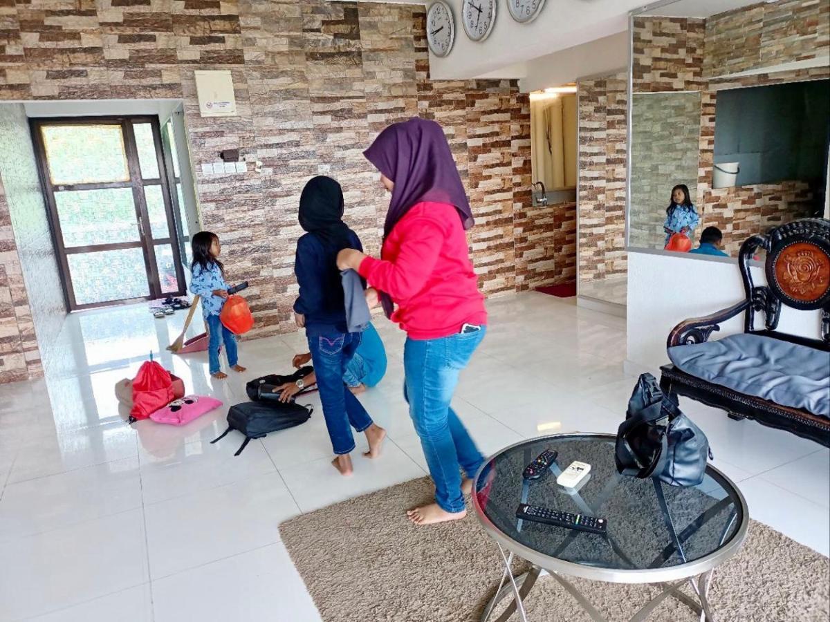 Airbnb @ Batu Ferringhi Beach Esterno foto